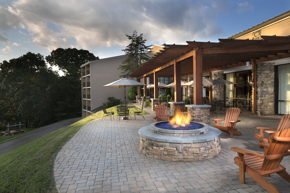 Crowne Plaza Resort Asheville Outside with firepit
